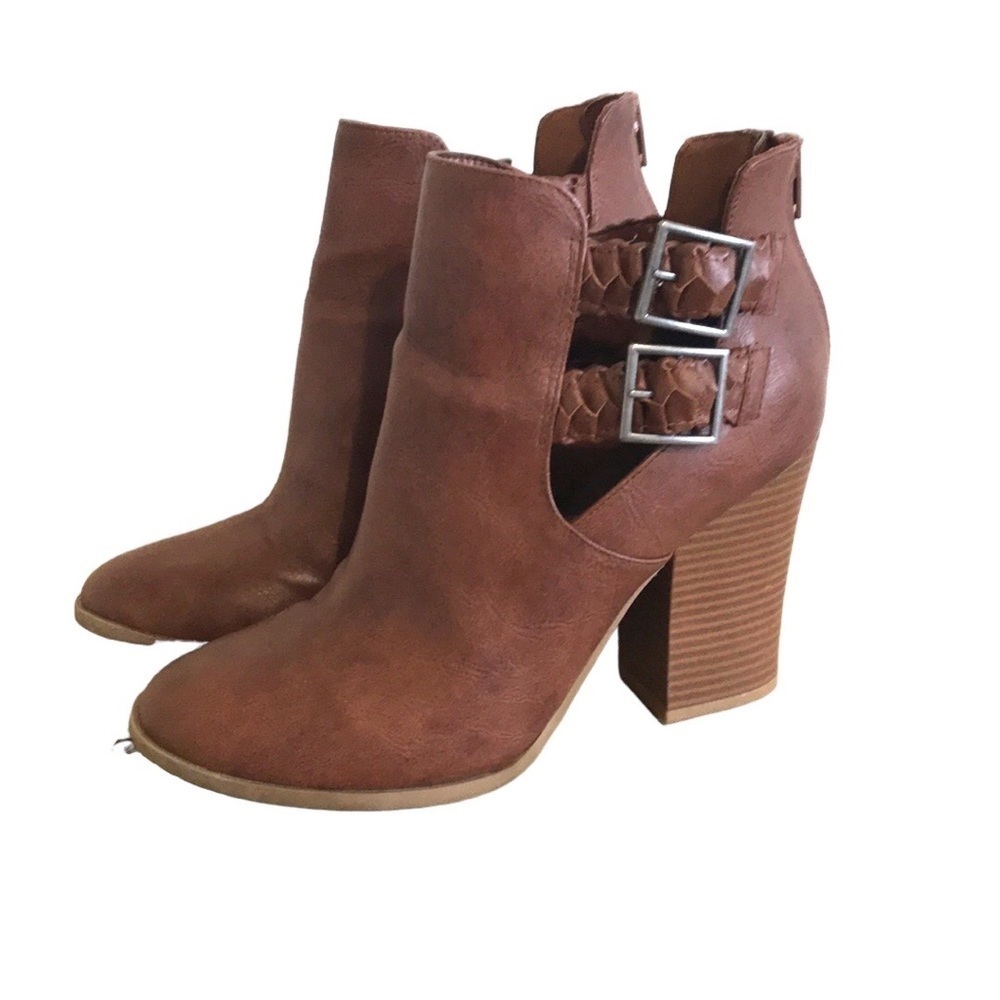 American Eagle Sander Braided heeled Booties brown cognac size 10 vegan